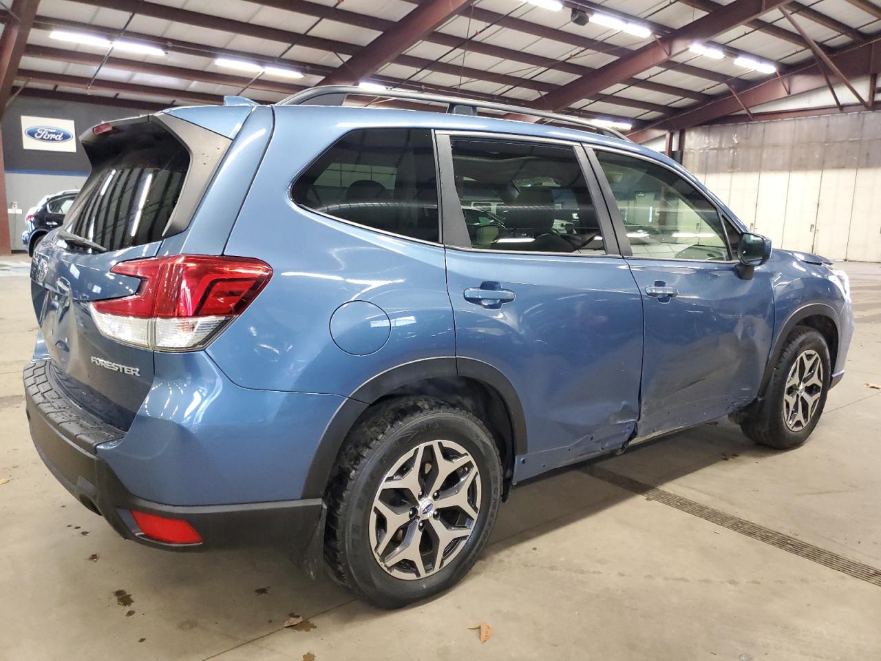 Изображение 3 2019 SUBARU FORESTER PREMIUM 2019 с VIN JF2SKAGC5KH552981