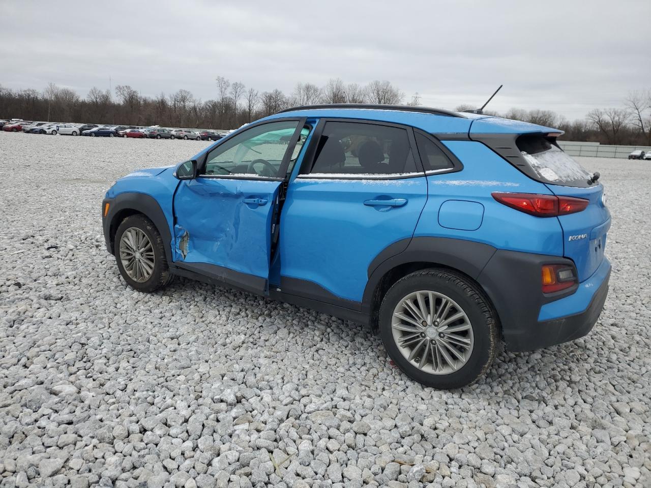 Image 2 of 2018 HYUNDAI KONA SEL 2018 with VIN KM8K62AA6JU179743