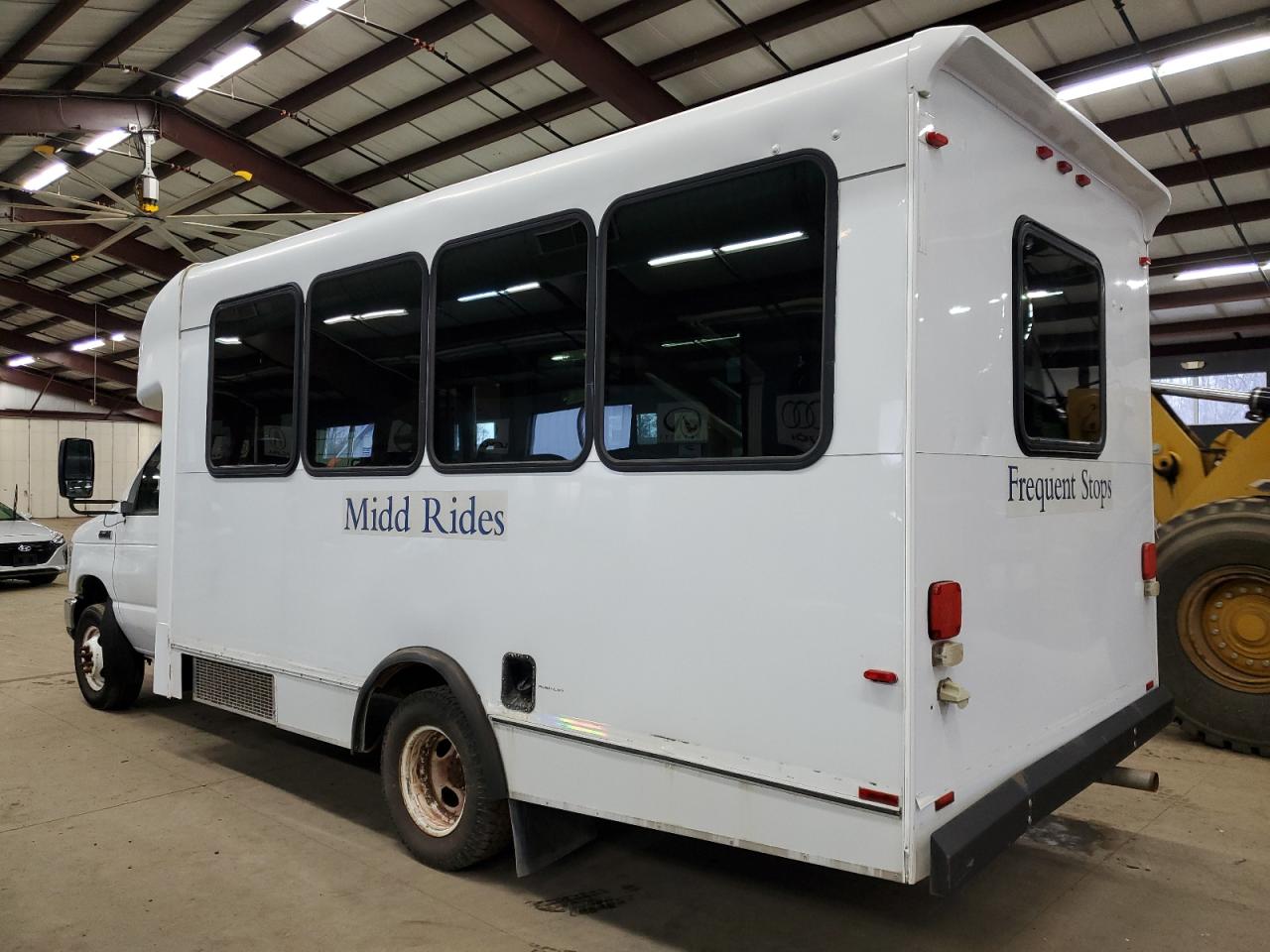 Image 2 of 2012 FORD ECONOLINE E350 SUPER DUTY CUTAWAY VAN 2012 with VIN 1FDEE3FS7CDB18895