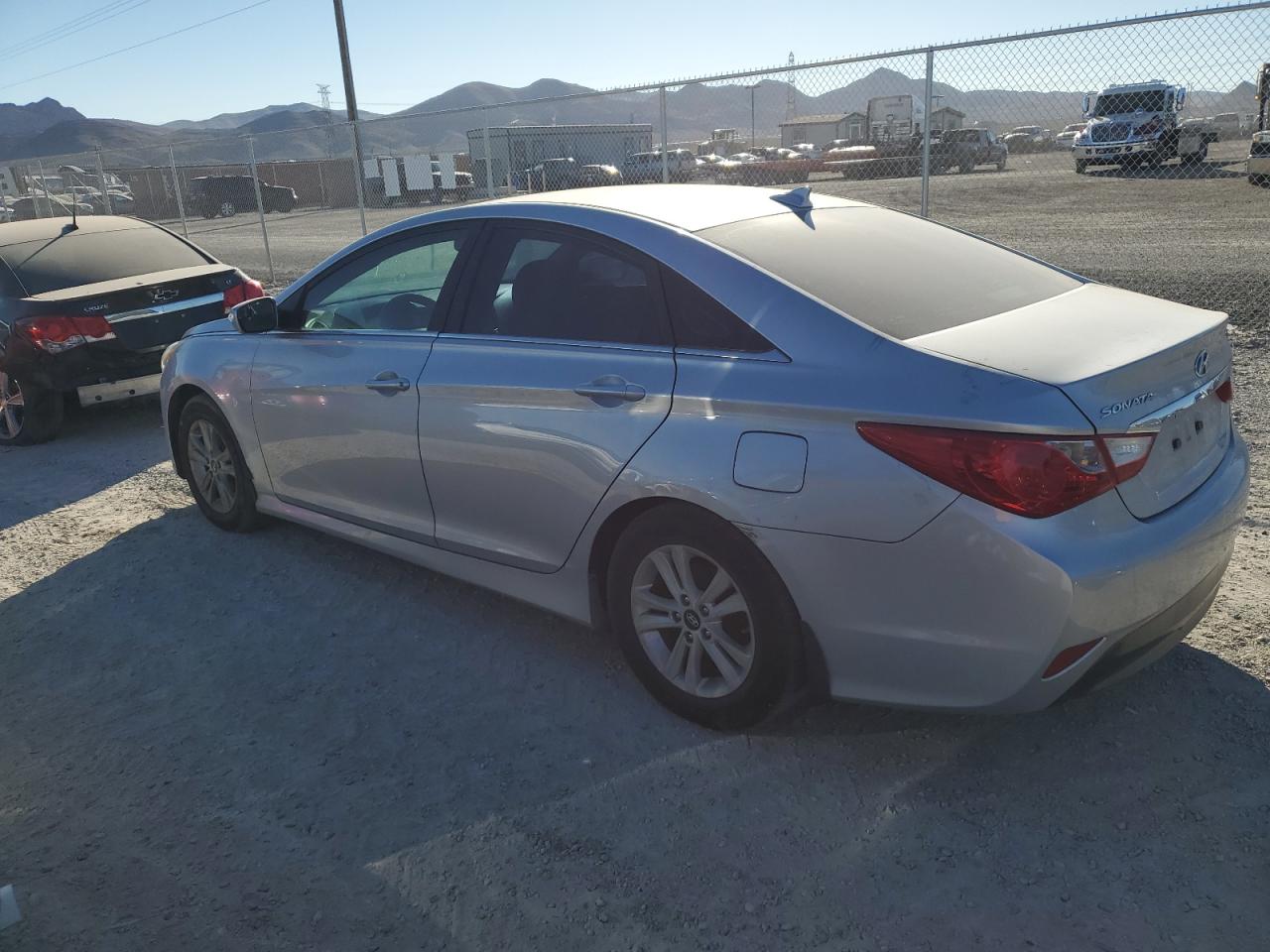 Изображение 2 2014 HYUNDAI SONATA GLS 2014 с VIN 5NPEB4AC5EH838227