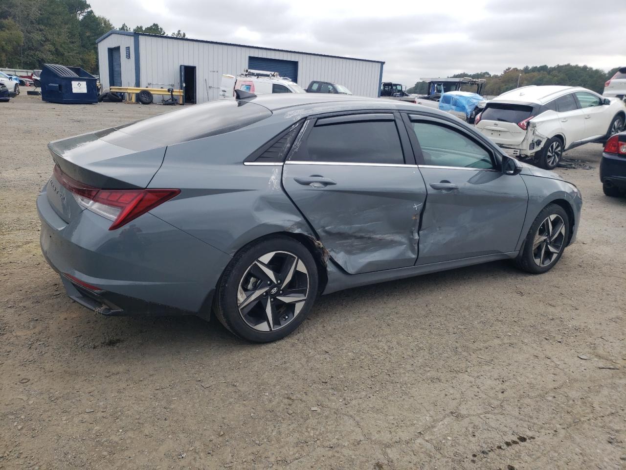 Image 3 of 2022 HYUNDAI ELANTRA SEL 2022 with VIN KMHLN4AG2NU341977