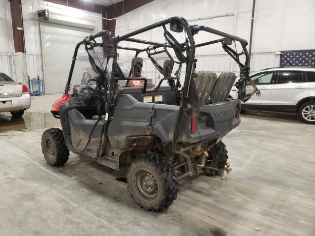 Obraz 3 z 2016 HONDA SXS700 M4 2016 z VIN 1HFVE0207G4205263