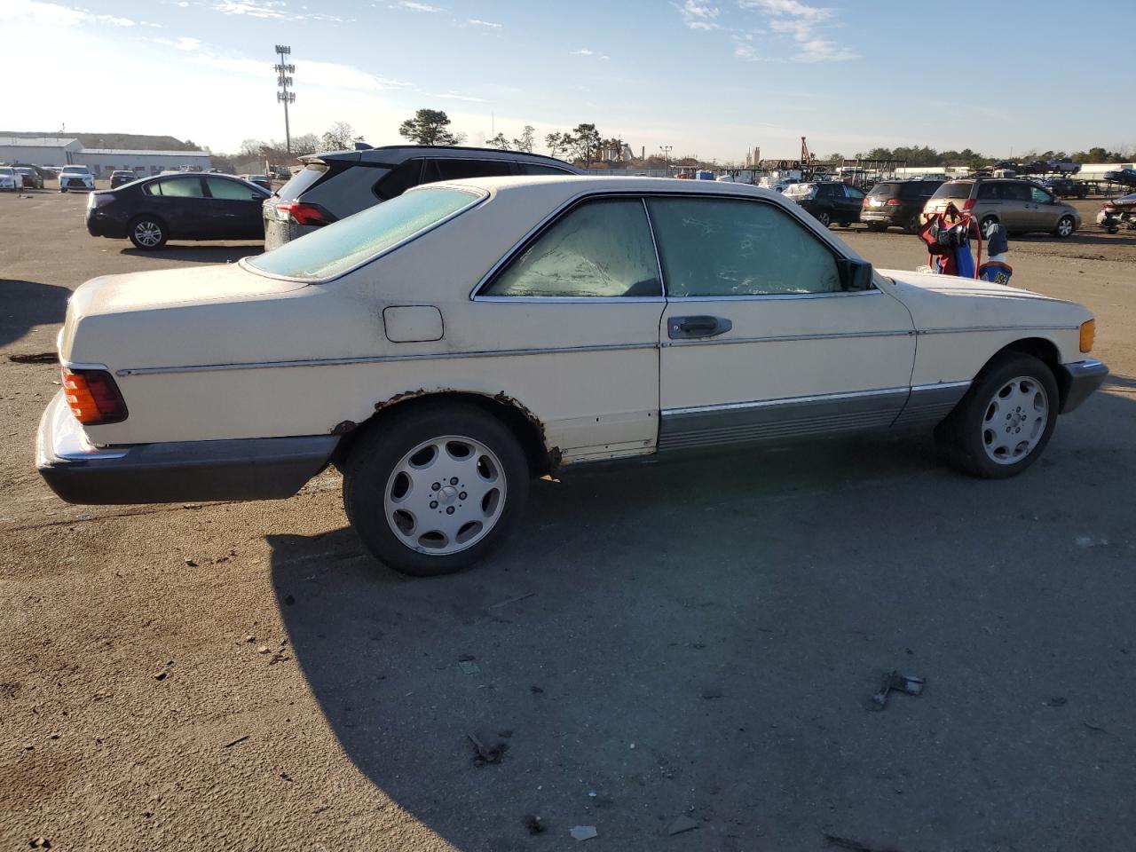 Image 3 of 1983 MERCEDES-BENZ 380 SEC 1983 with VIN WDBCA43A6DB004004