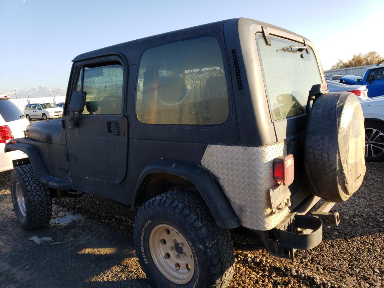 Image 2 of 1995 JEEP WRANGLER / YJ S 1995 with VIN 1J4FY19P9SP242508