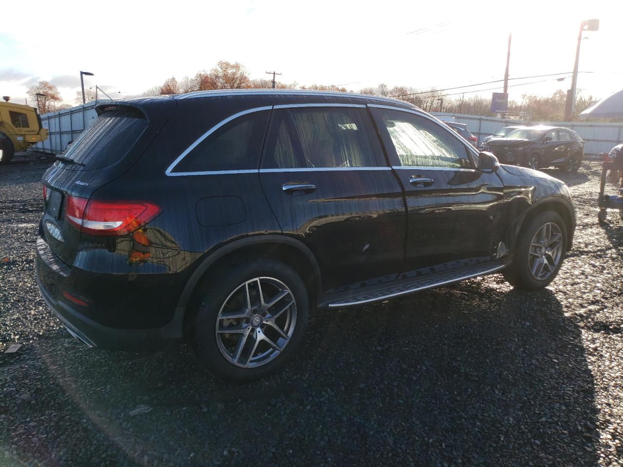 Image 3 of 2017 MERCEDES-BENZ GLC 300 4MATIC 2017 with VIN WDC0G4KB7HF184972