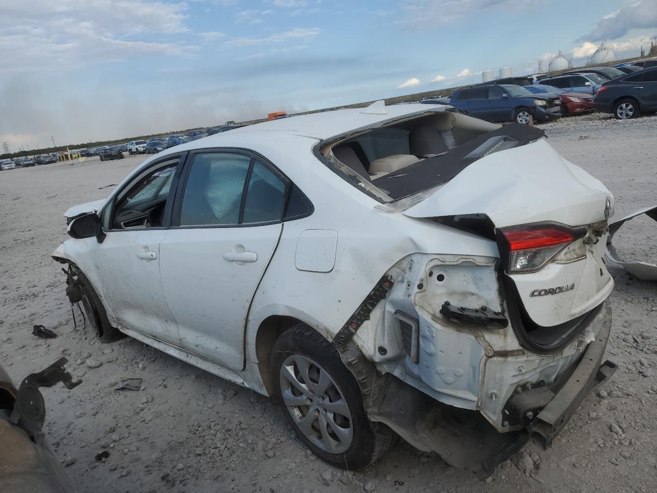 Obraz 2 z 2020 TOYOTA COROLLA LE 2020 z VIN JTDEPRAE1LJ095456