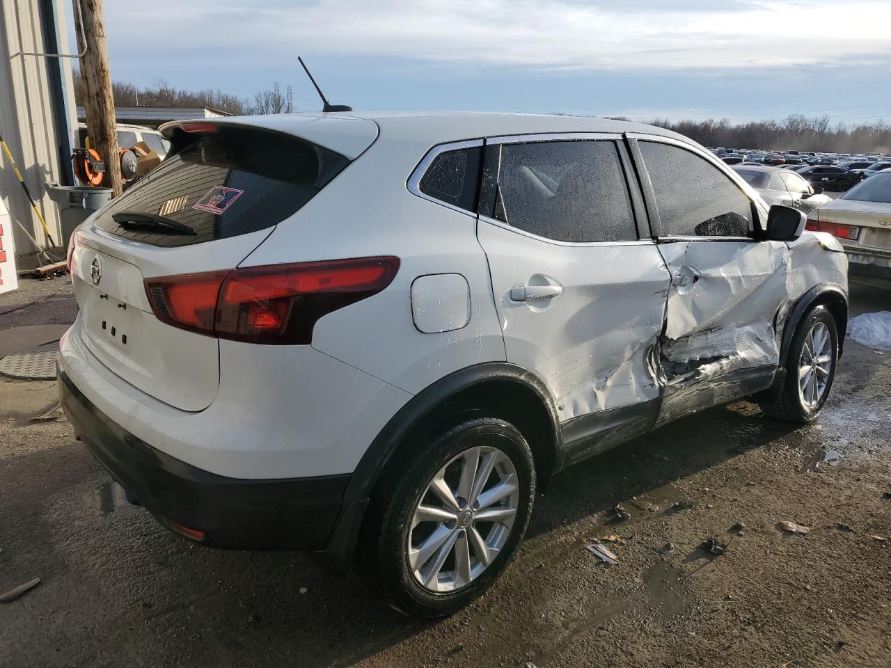 Image 3 of 2017 NISSAN ROGUE SPORT S 2017 with VIN JN1BJ1CP9HW025074