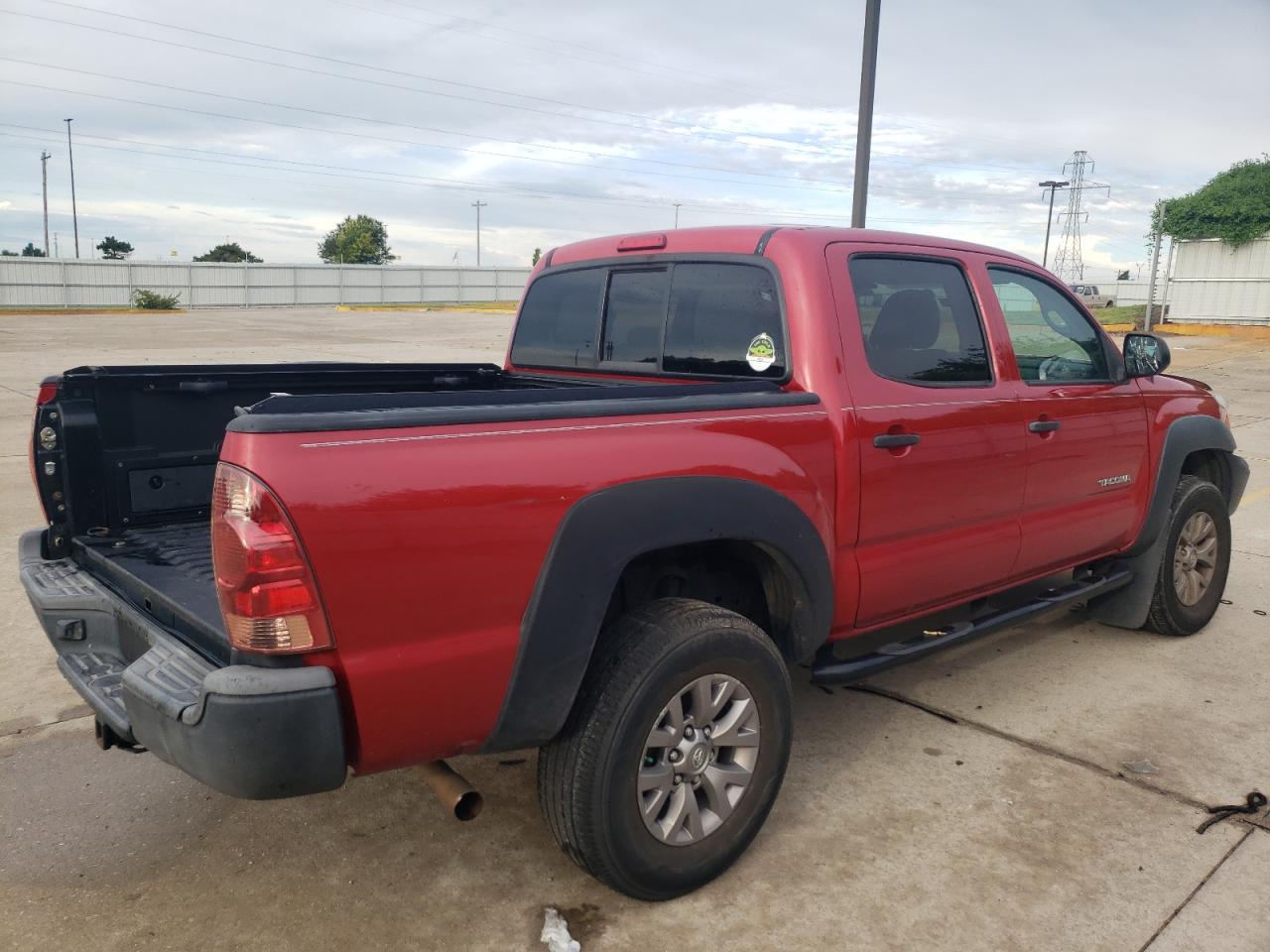Image 3 of Toyota Tacoma Double Cab 2014 with VIN 5TFJX4GN2EX027630