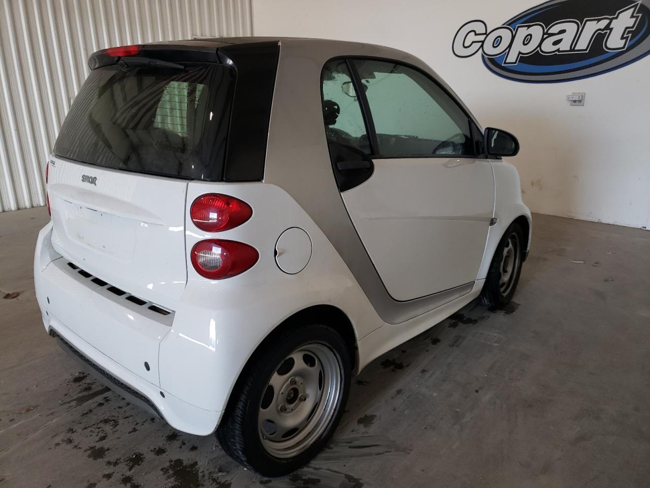 Image 3 of 2015 SMART FORTWO PURE 2015 with VIN WMEEJ3BA9FK813023