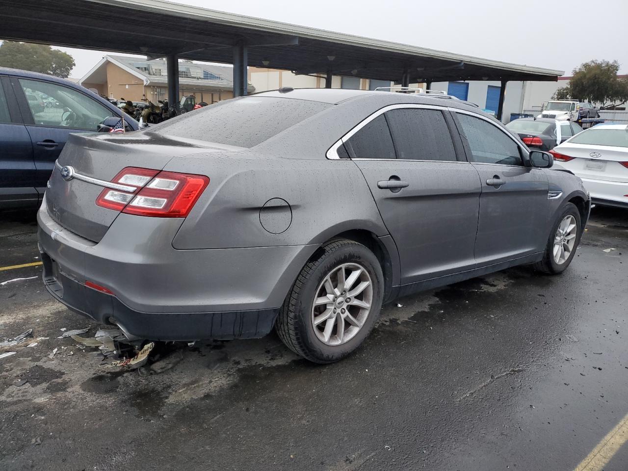 Image 3 of 2013 FORD TAURUS SE 2013 with VIN 1FAHP2D88DG181233