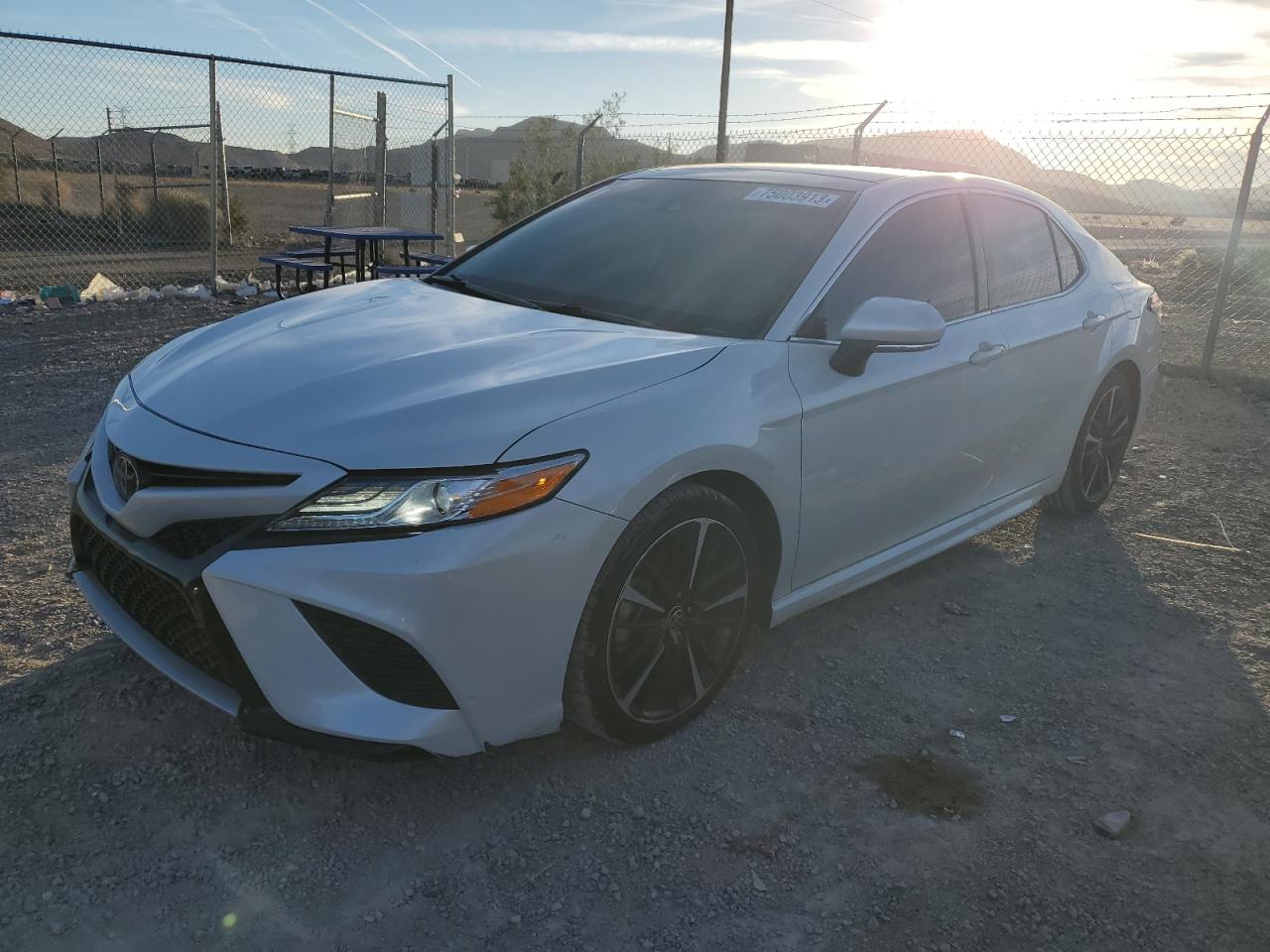 Obraz 1 z 2020 TOYOTA CAMRY XSE 2020 z VIN 4T1K61AK6LU502338