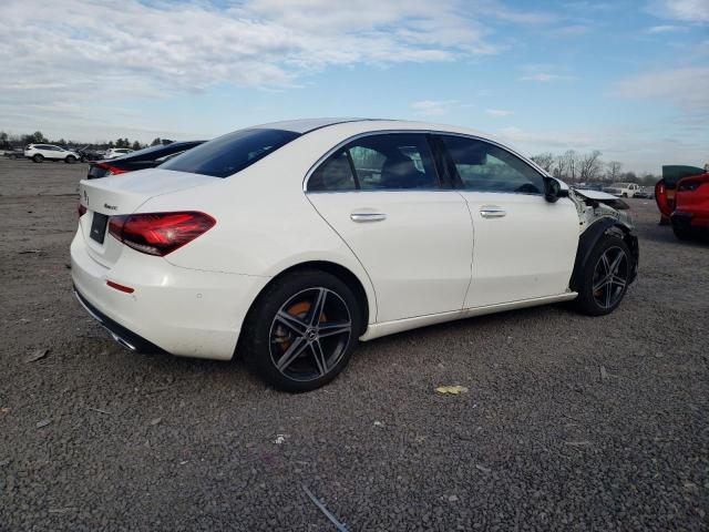 Obraz 3 z 2022 MERCEDES-BENZ A 220 4MATIC 2022 z VIN W1K3G4FB0NJ372020