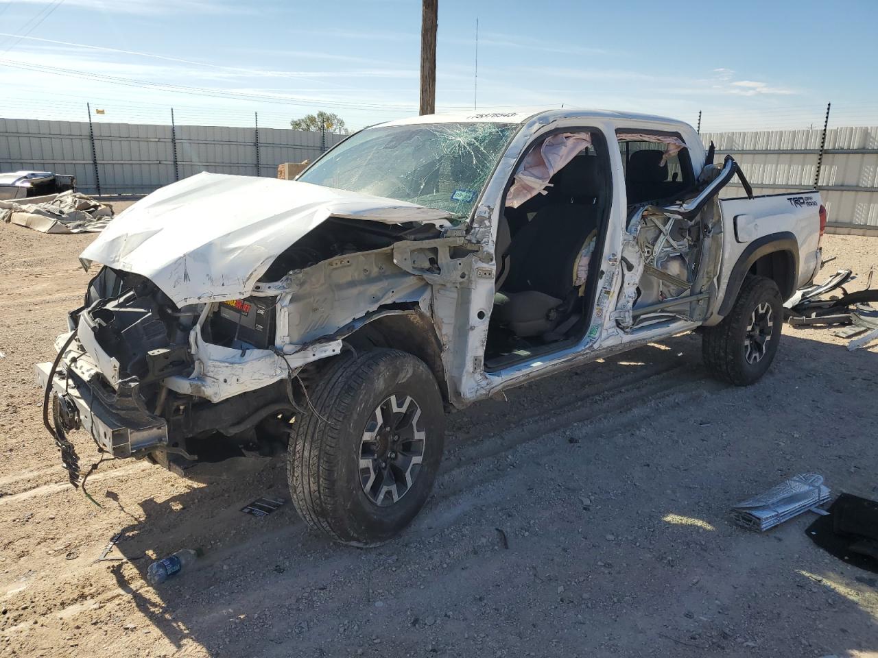Obraz 1 z 2019 TOYOTA TACOMA DOUBLE CAB 2019 z VIN 3TMAZ5CNXKM098825