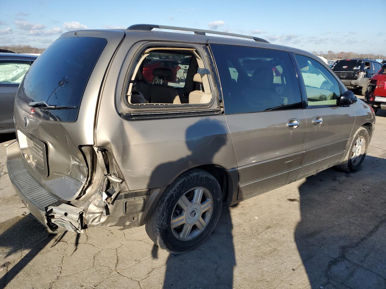 Obraz 3 z 2004 MERCURY MONTEREY  2004 z VIN 2MRDA20244BJ08912