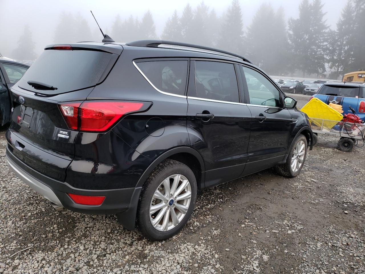 Image 3 of 2019 FORD ESCAPE SEL 2019 with VIN 1FMCU9HD5KUB63618