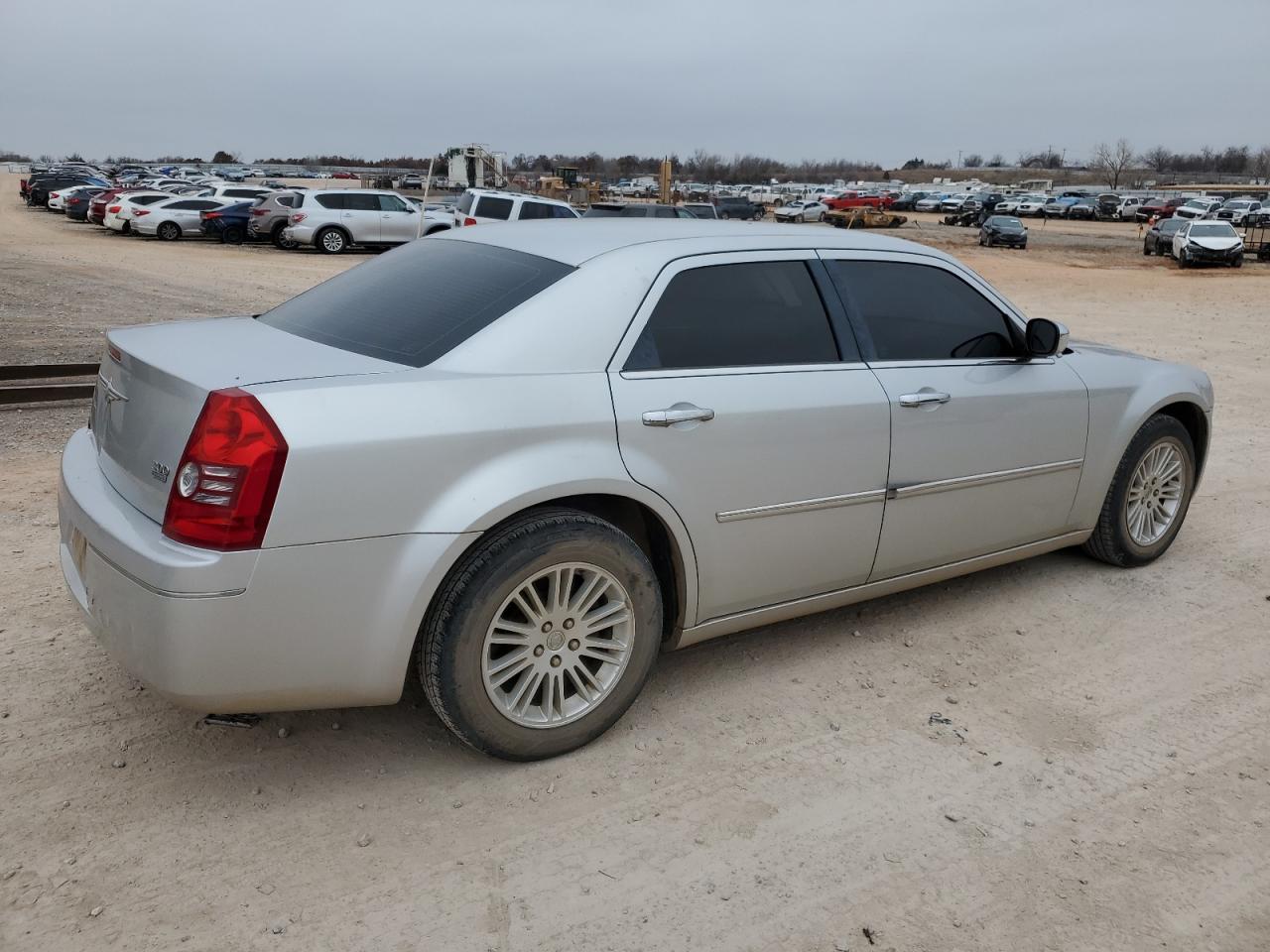 Obraz 3 z 2010 CHRYSLER 300 TOURING 2010 z VIN 2C3CA4CDXAH206718