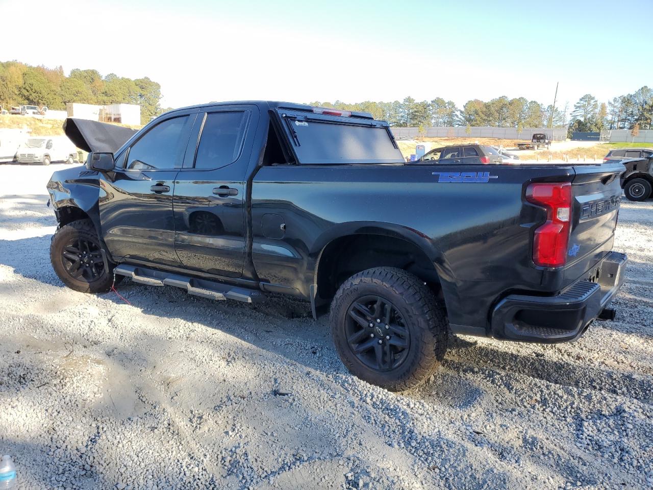 Изображение 2 2019 CHEVROLET SILVERADO K1500 TRAIL BOSS CUSTOM 2019 с VIN 1GCRYCEF4KZ299571