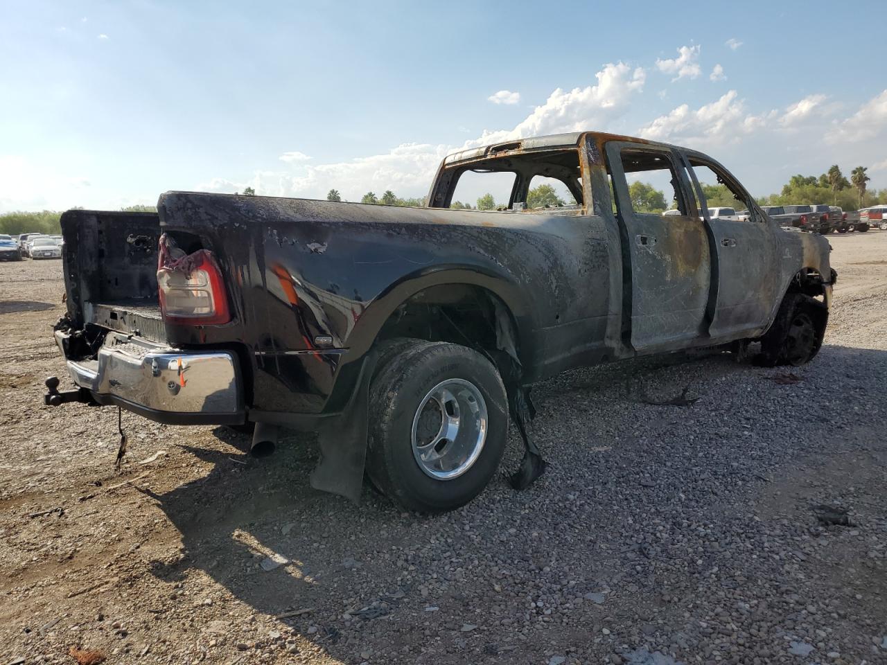 Obraz 3 z 2020 RAM 3500 BIG HORN 2020 z VIN 3C63RRHLXLG115492