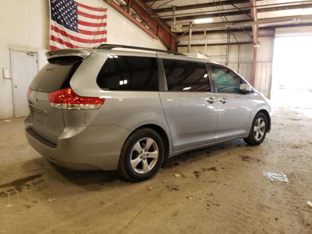 Obraz 3 z 2014 TOYOTA SIENNA LE 2014 z VIN 5TDKK3DC1ES518793