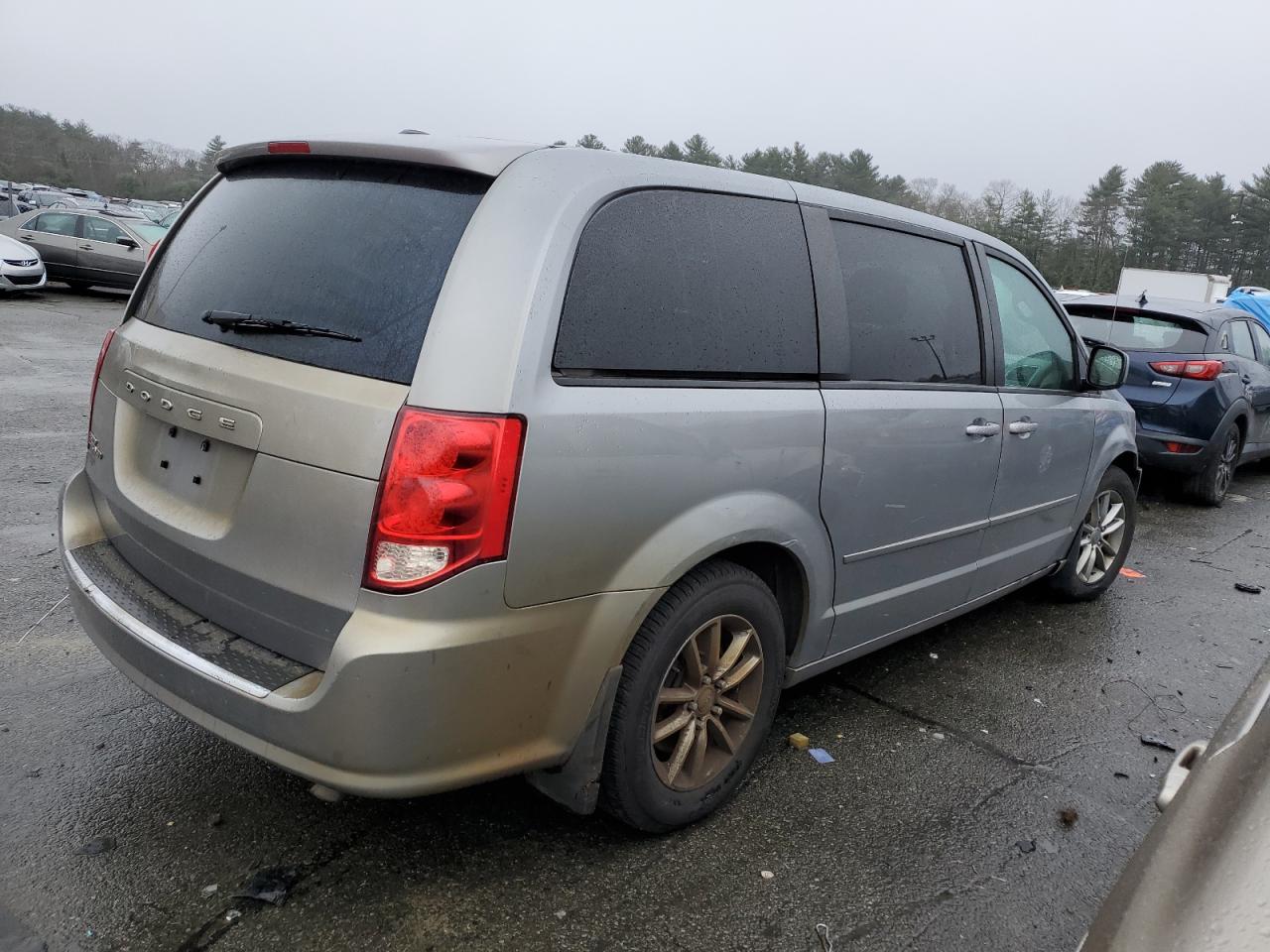 Obraz 3 z 2015 DODGE GRAND CARAVAN SE 2015 z VIN 2C4RDGBG9FR671437