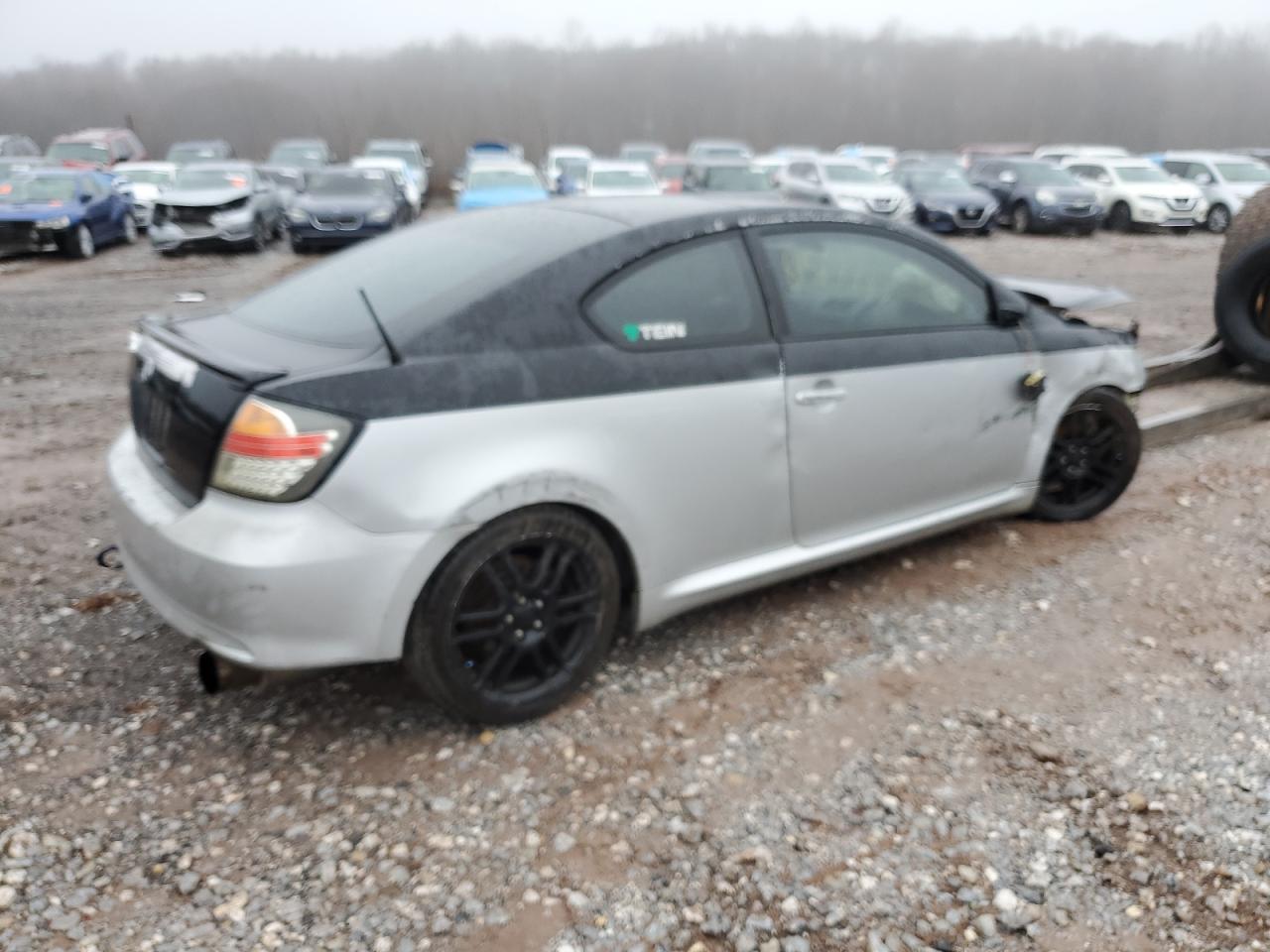 Изображение 3 2005 TOYOTA SCION TC  2005 с VIN JTKDE177250041211