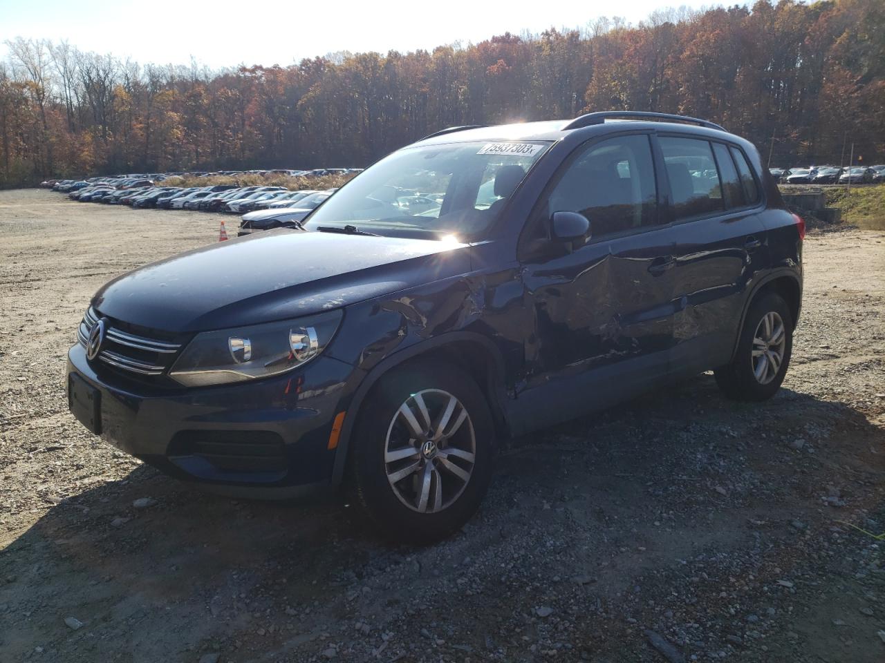 Obraz 1 z 2016 VOLKSWAGEN TIGUAN S 2016 z VIN WVGAV7AX8GW617837