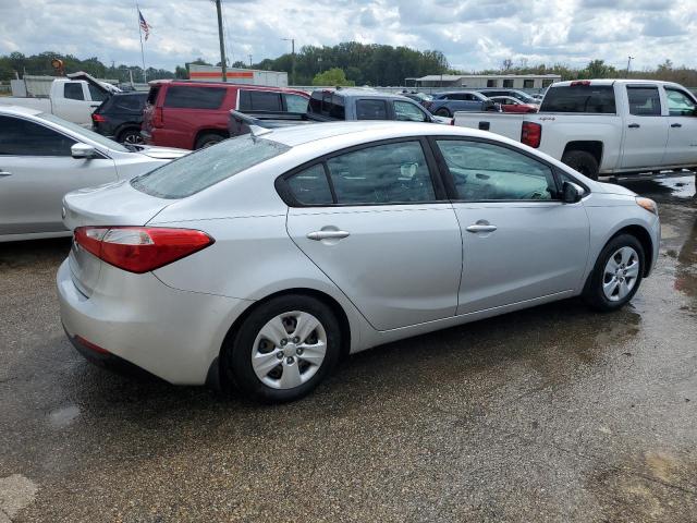 Image 3 of 2016 KIA FORTE LX 2016 with VIN KNAFK4A65G5587420