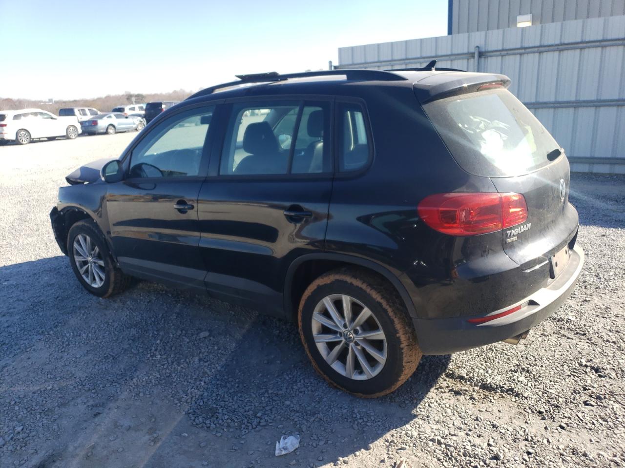 Image 2 of 2018 VOLKSWAGEN TIGUAN LIMITED  2018 with VIN WVGAV7AX0JK002567