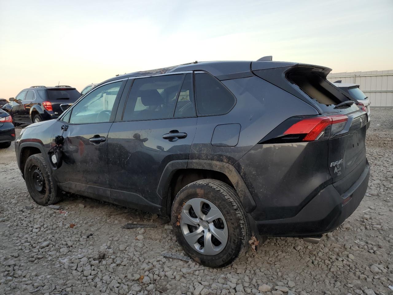 Image 2 of 2019 TOYOTA RAV4 LE 2019 with VIN 2T3F1RFV9KW083229