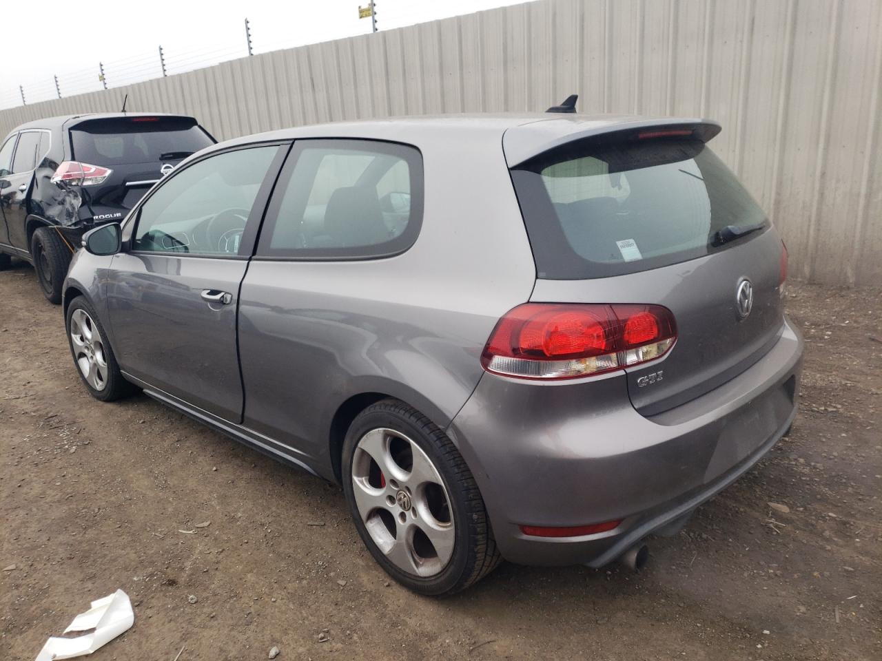 Obraz 2 z 2010 VOLKSWAGEN GTI  2010 z VIN WVWED7AJ0AW402724