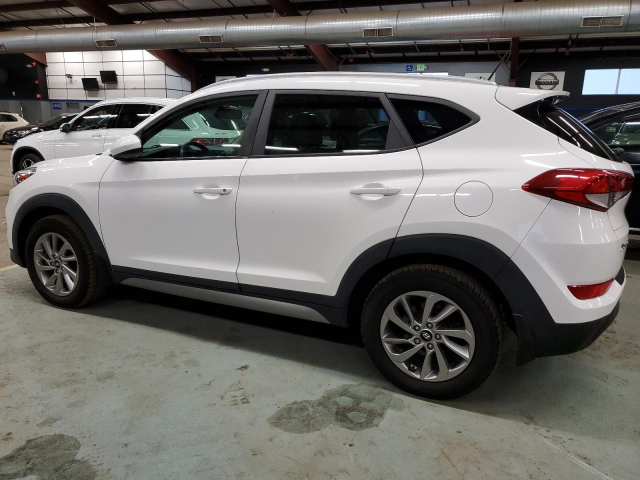 Obraz 2 z 2017 HYUNDAI TUCSON LIMITED 2017 z VIN KM8J3CA48HU291880