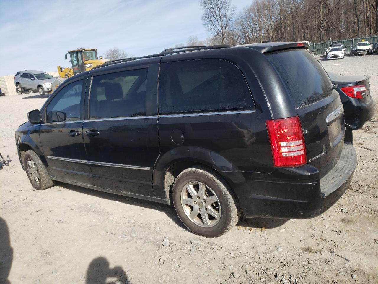 Image 2 of 2010 CHRYSLER TOWN & COUNTRY TOURING 2010 with VIN 2A4RR5D14AR450961