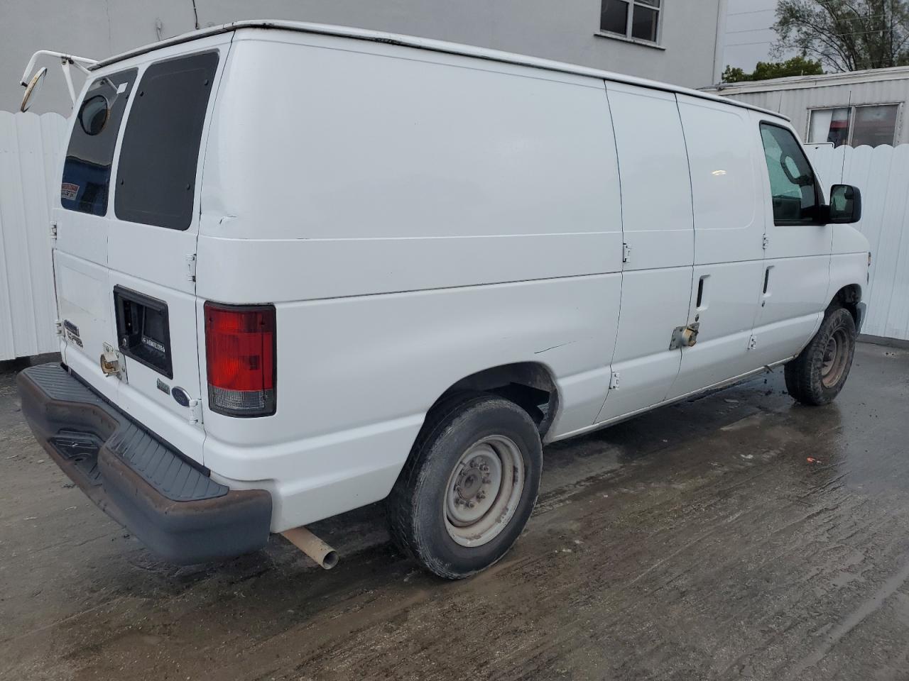 Image 3 of 2013 FORD ECONOLINE E150 VAN 2013 with VIN 1FTNE1EW1DDA30407