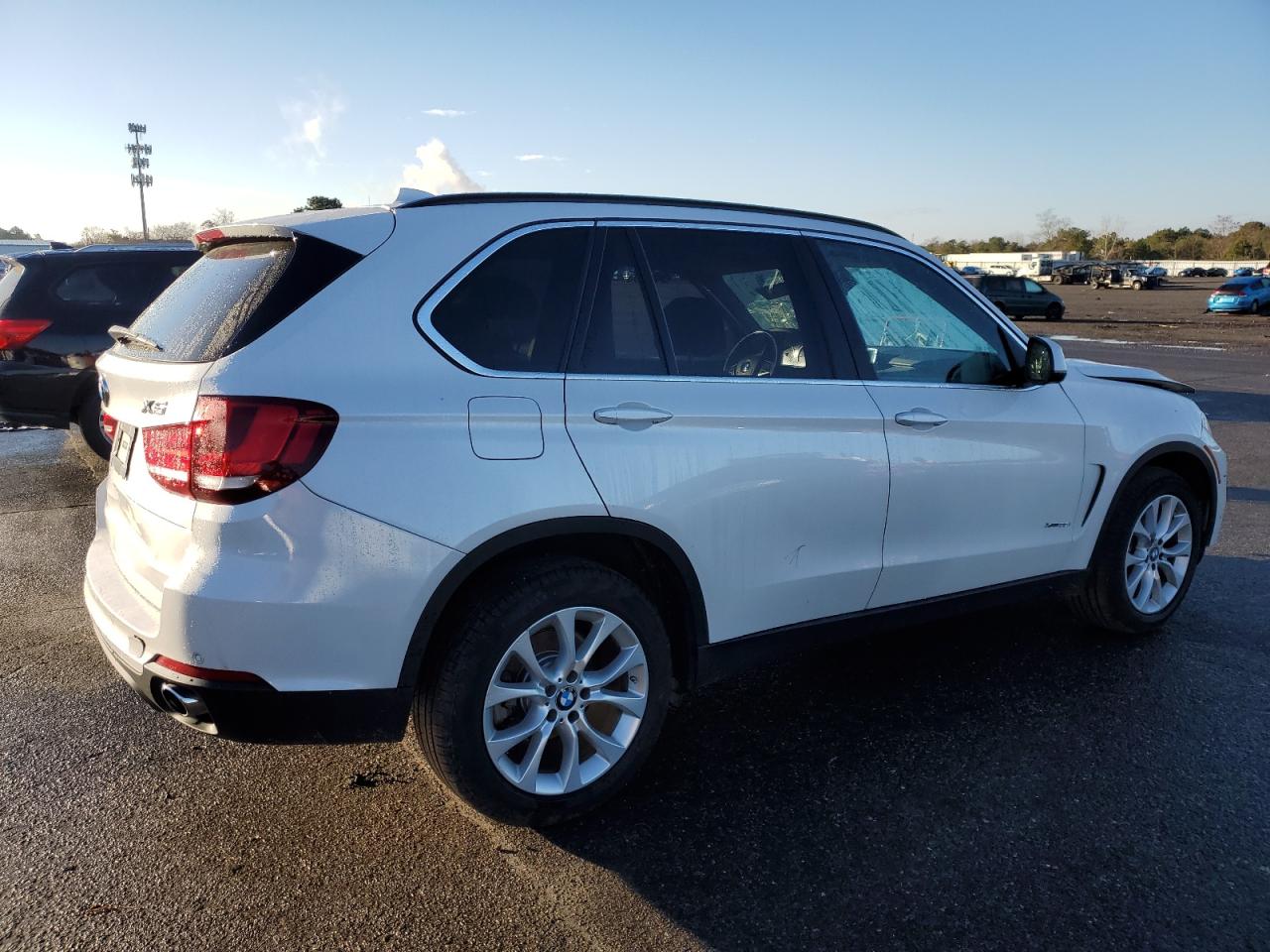 Obraz 3 z 2016 BMW X5 XDRIVE35I 2016 z VIN 5UXKR0C53G0S88014