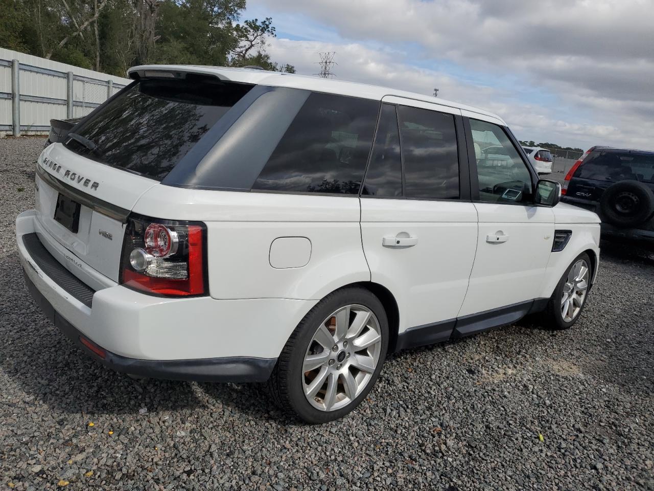 Image 3 of 2013 LAND ROVER RANGE ROVER SPORT HSE 2013 with VIN SALSF2D43DA804916