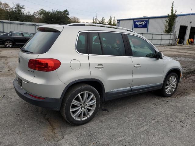 Image 3 of 2014 VOLKSWAGEN TIGUAN S 2014 with VIN WVGAV3AX6EW553271