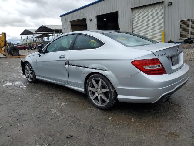 Image 2 of 2013 MERCEDES-BENZ C 250 2013 with VIN WDDGJ4HB1DF999617