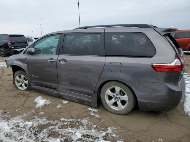 Image 2 of 2018 TOYOTA SIENNA XLE 2018 with VIN 5TDYZ3DC3JS915762