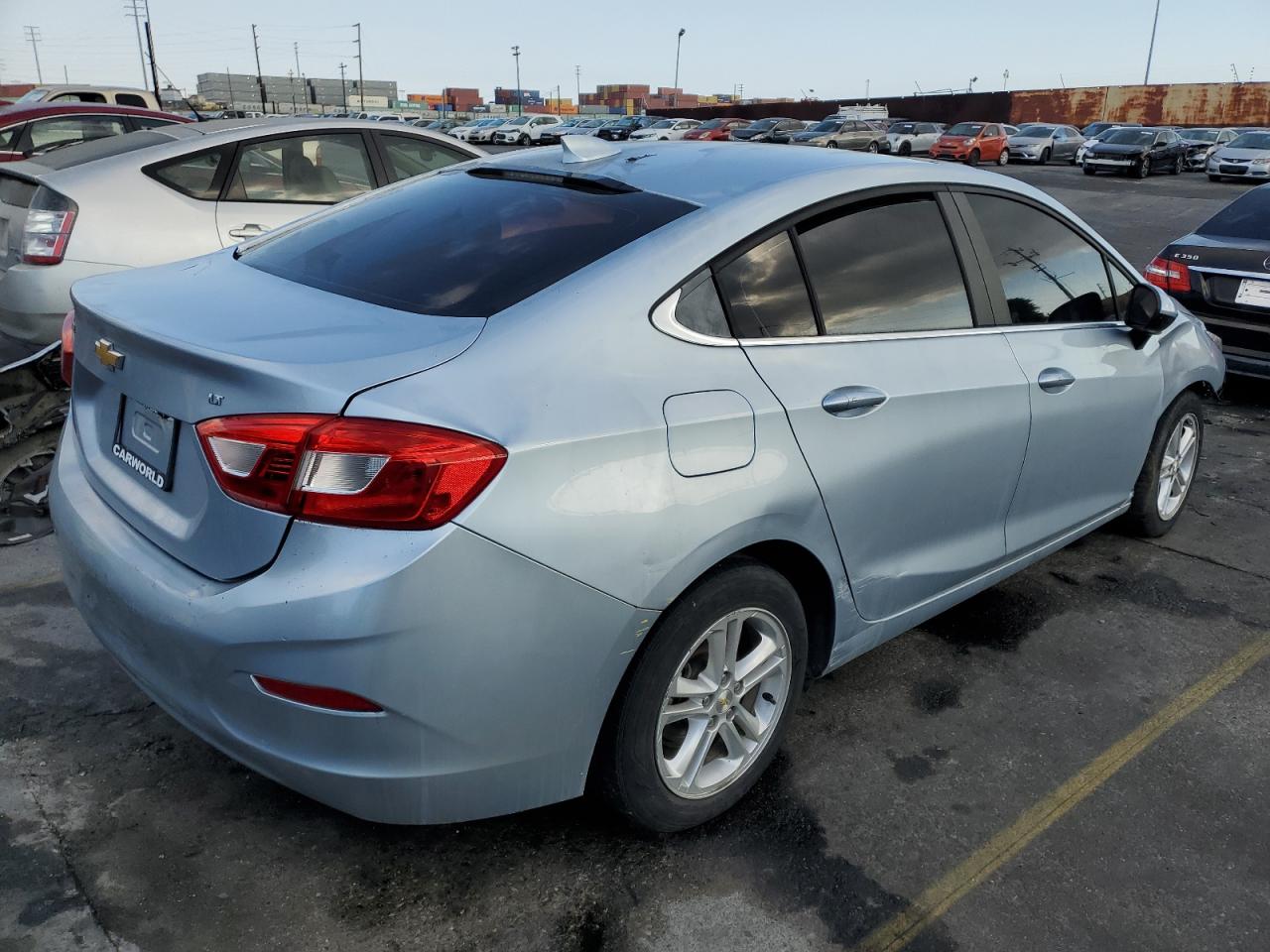 Изображение 3 2017 CHEVROLET CRUZE LT 2017 с VIN 1G1BE5SM9H7170358