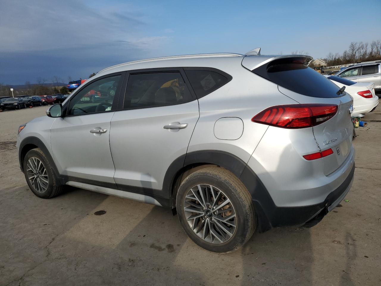 Image 2 of 2019 HYUNDAI TUCSON LIMITED 2019 with VIN KM8J3CAL4KU858519