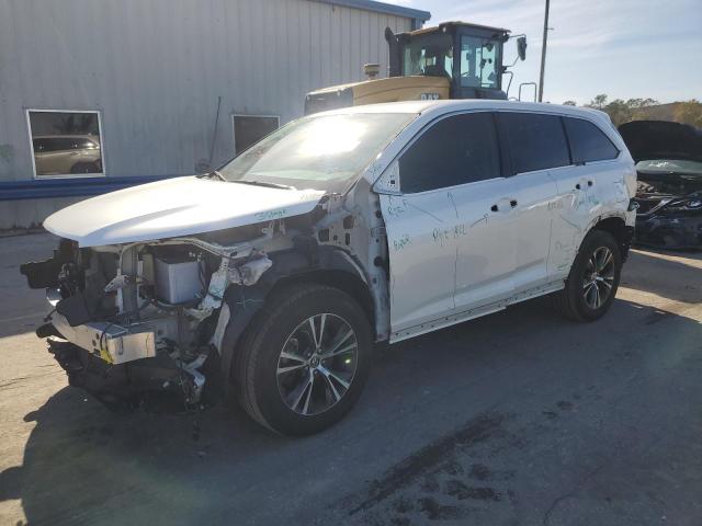 Изображение 1 2019 TOYOTA HIGHLANDER LE 2019 с VIN 5TDZZRFH1KS358626