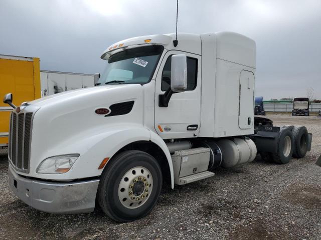 Изображение 2 2017 PETERBILT 579  2017 с VIN 1XPBDP9XXHD359705