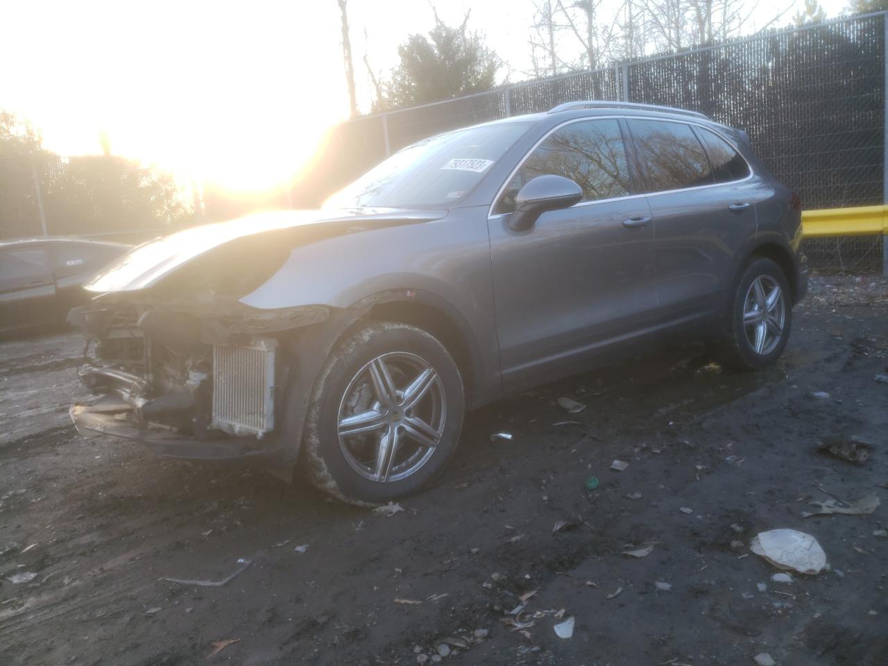 2015 PORSCHE CAYENNE S 2015 image