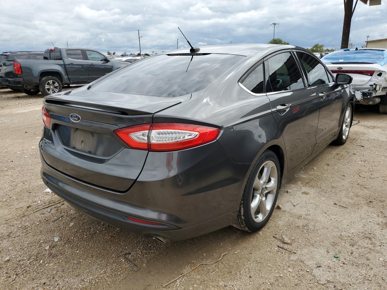 Image 3 of 2016 FORD FUSION S 2016 with VIN 3FA6P0G74GR327350