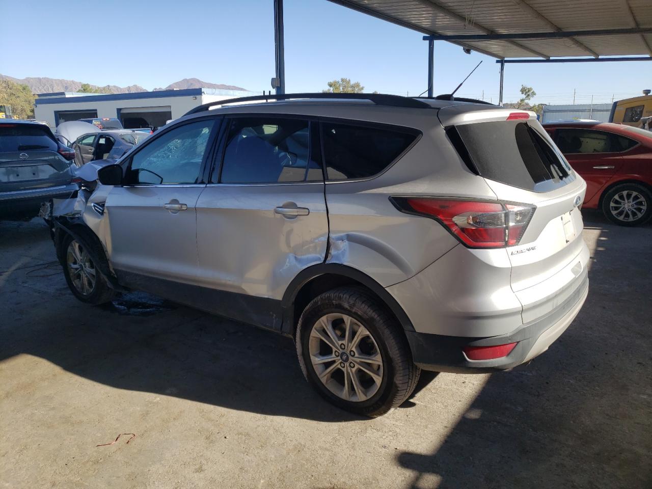 Image 2 of 2017 FORD ESCAPE SE 2017 with VIN 1FMCU9GD3HUB29462