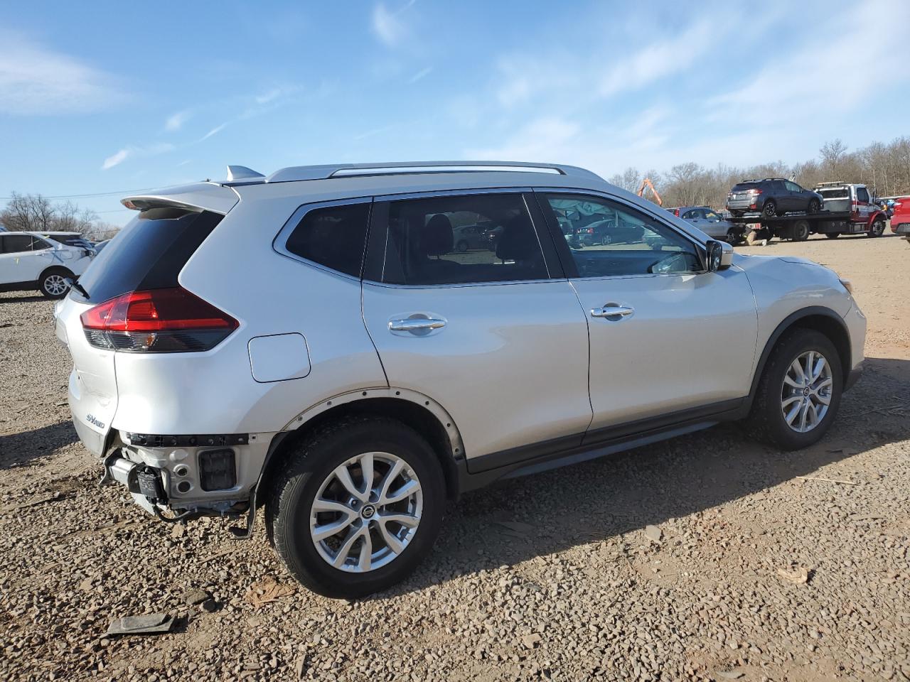 Image 3 of 2020 NISSAN ROGUE S 2020 with VIN JN8AT2MV0LW103857