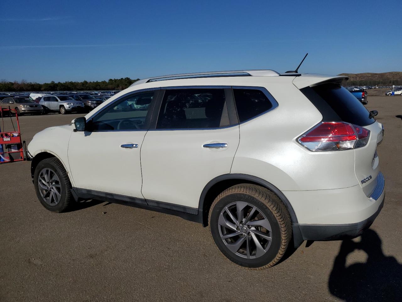 Image 2 of 2016 NISSAN ROGUE S 2016 with VIN 5N1AT2MV3GC882637
