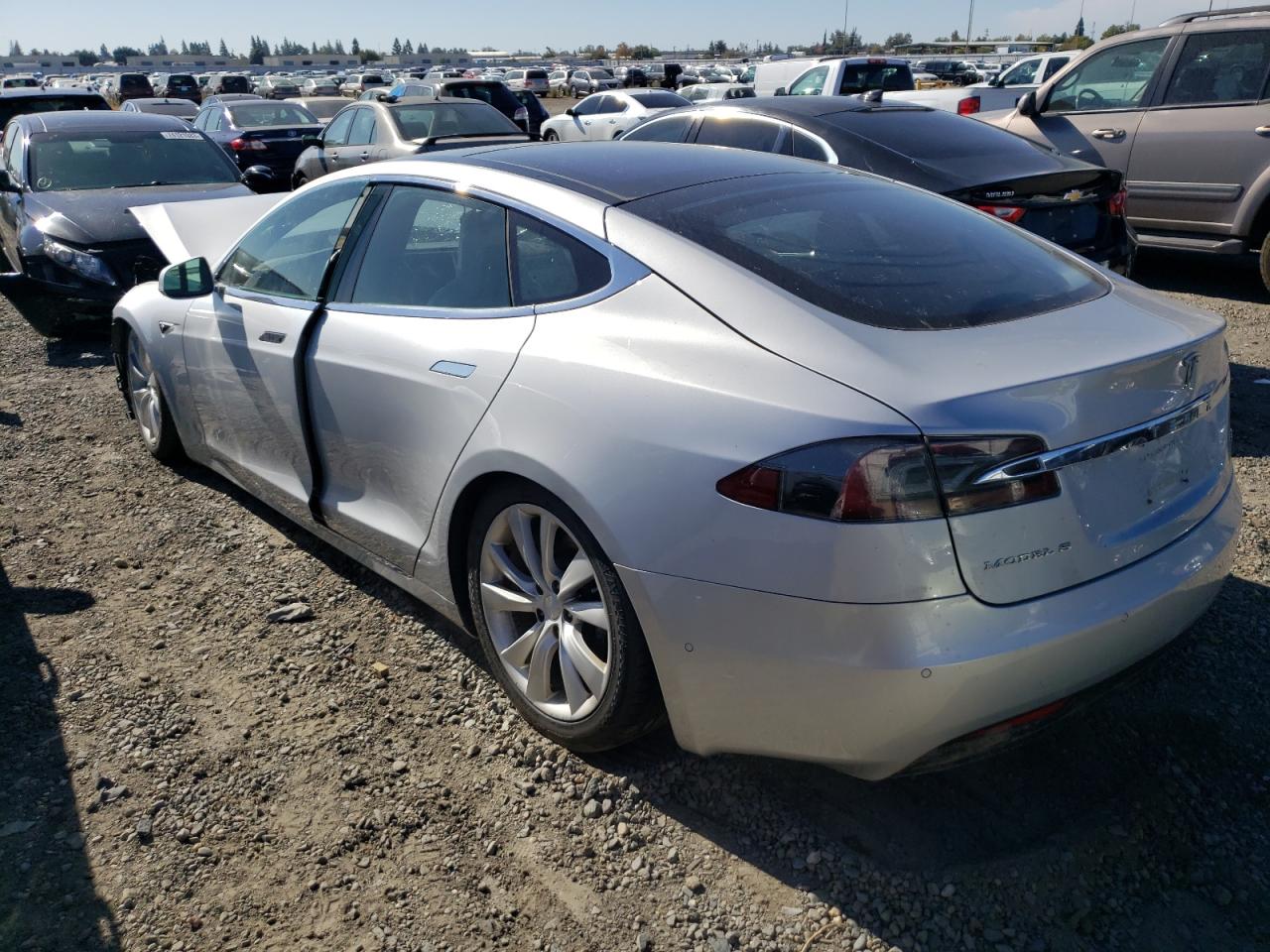 Image 2 of 2016 TESLA MODEL S  2016 with VIN 5YJSA1E28GF149628