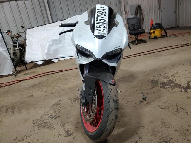 Obraz 2 z 2015 DUCATI SUPERBIKE 899 PANIGALE 2015 z VIN ZDM14BUW3FB024023