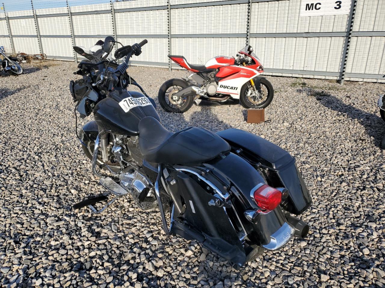 Obraz 3 z 2019 HARLEY-DAVIDSON FLHTP  2019 z VIN 1HD1FMP17KB672944